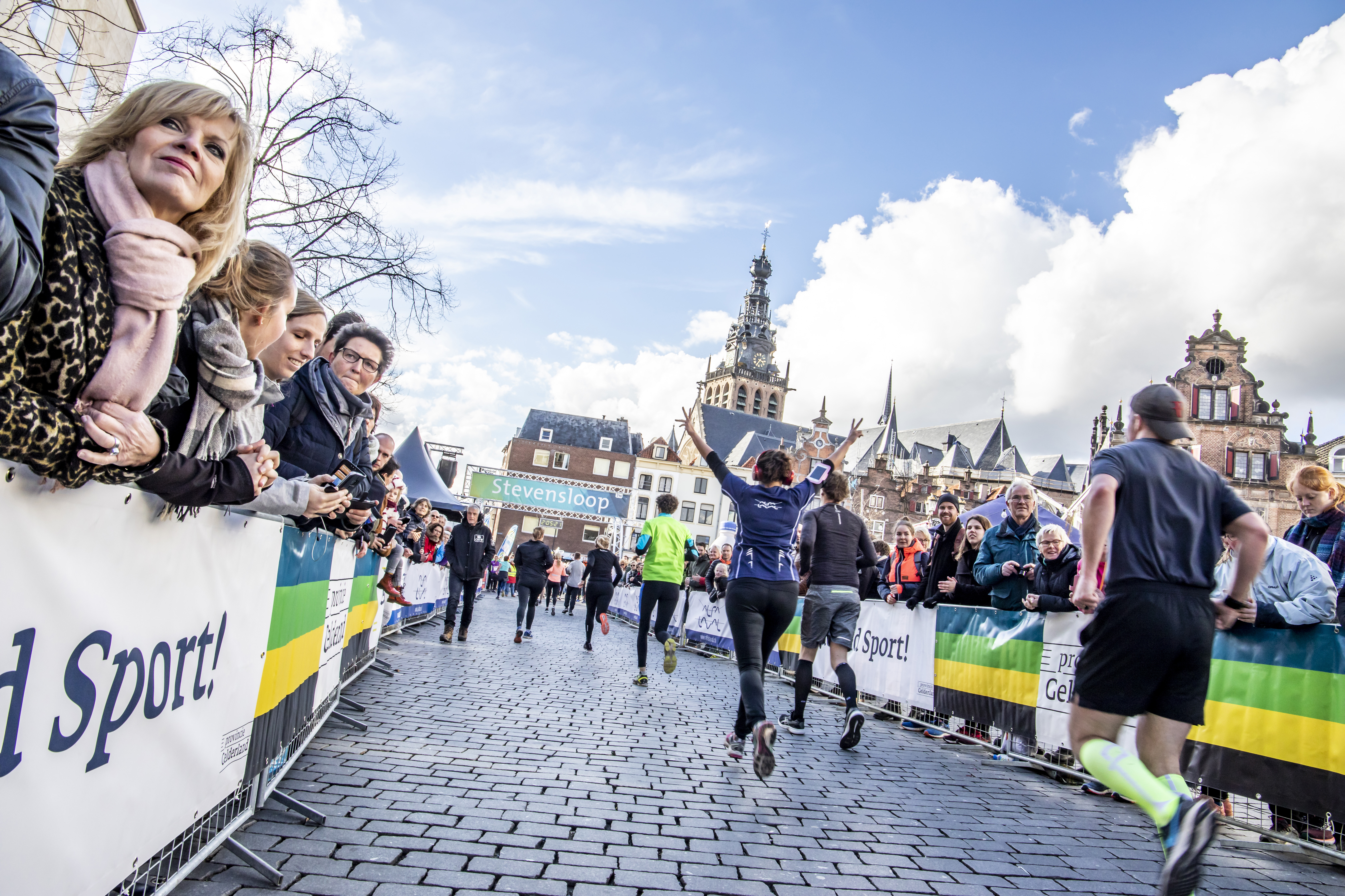 0B4a533c9f1dd6934fd2c4eef87adfa750485f9a44cbdcaeb9bbd39e7aea5827